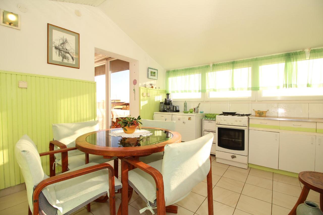 Apartment Ruza 2021 Premantura Bagian luar foto