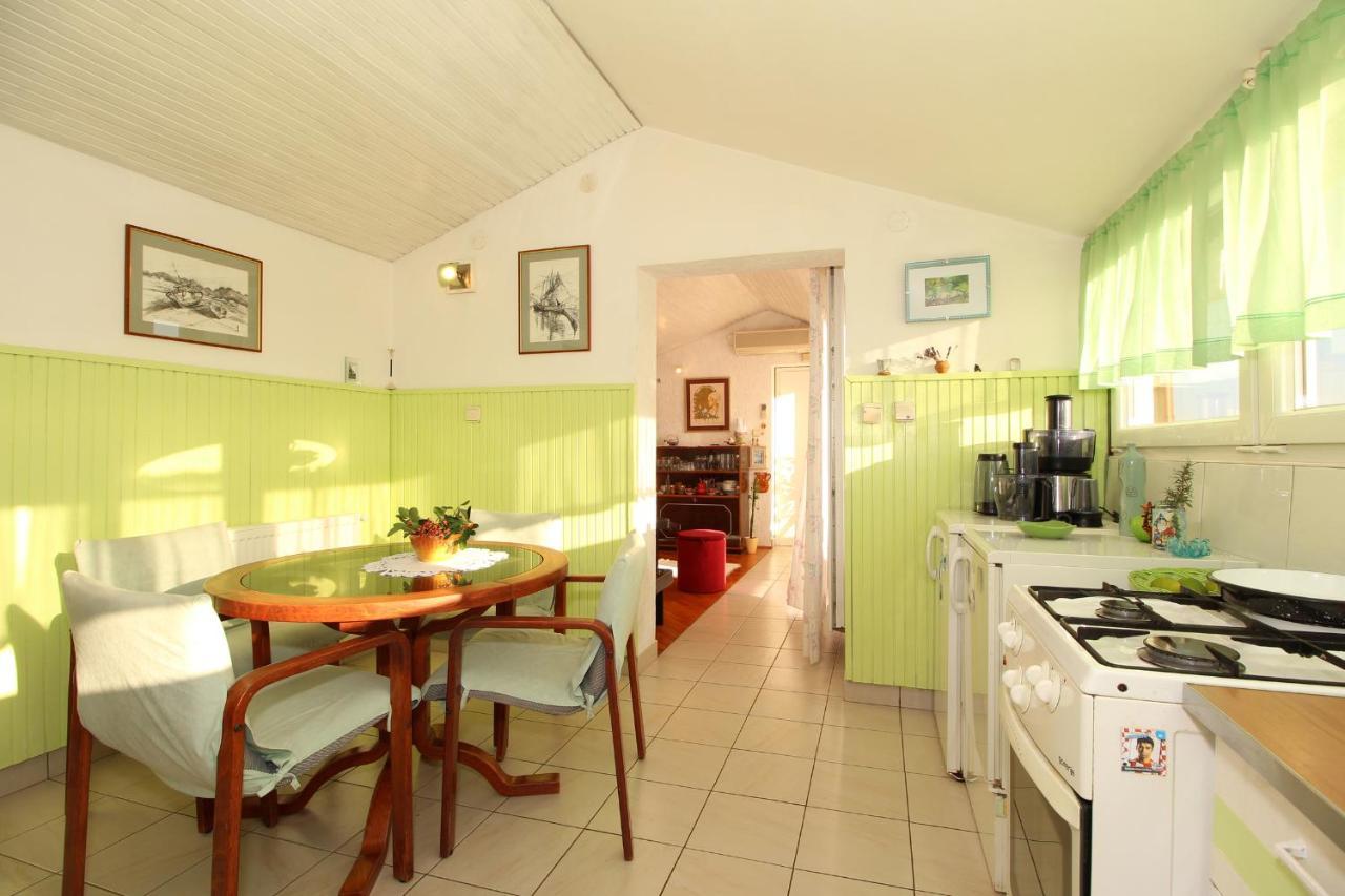 Apartment Ruza 2021 Premantura Bagian luar foto