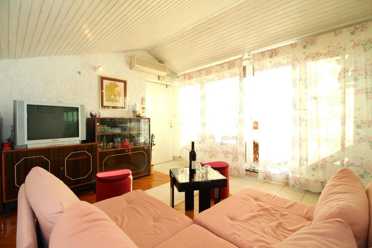 Apartment Ruza 2021 Premantura Bagian luar foto